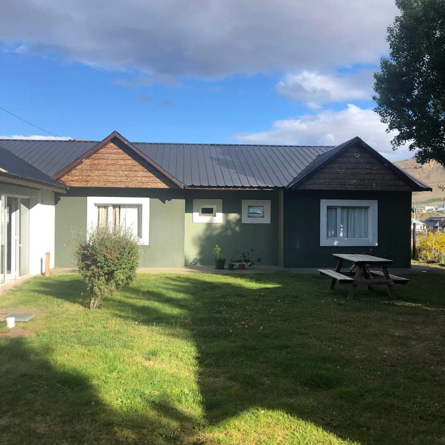 Hospedar Calafate - Los Lupinos Hotel El Calafate Eksteriør billede