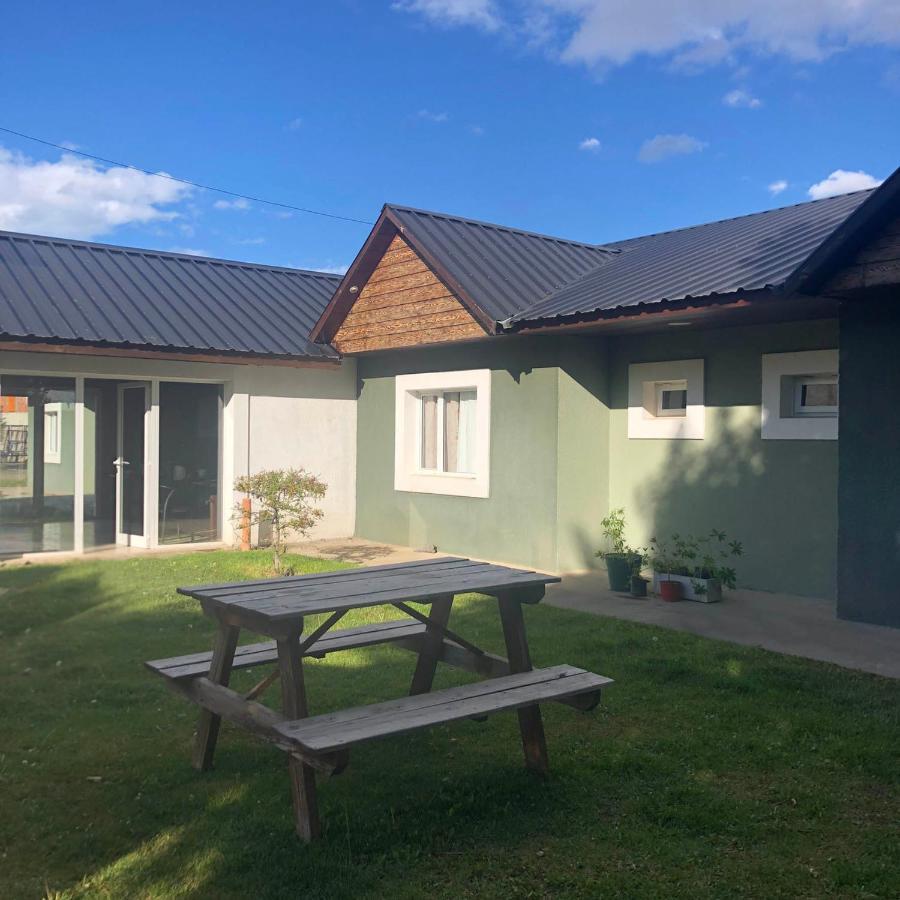 Hospedar Calafate - Los Lupinos Hotel El Calafate Eksteriør billede